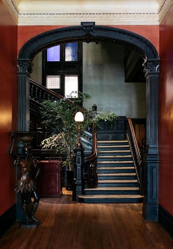 Columns Hotel's arched doorway